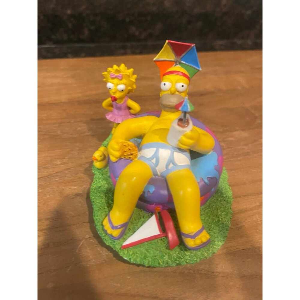 The Simpsons Figurine Cool Days of Summer - At Home with Homer